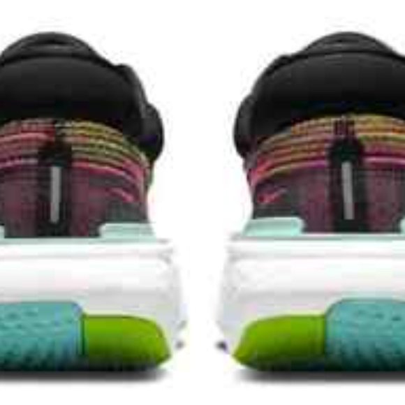 Nike ZoomX Invincible Run Flyknit Volt Bright Mango Running Shoes Women's - Picture 4 of 7